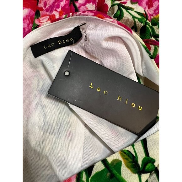 Growing Stronger Floral Romper By Lac Bleu V-Neckline Sleeveless Polyester - Picture 6 of 6